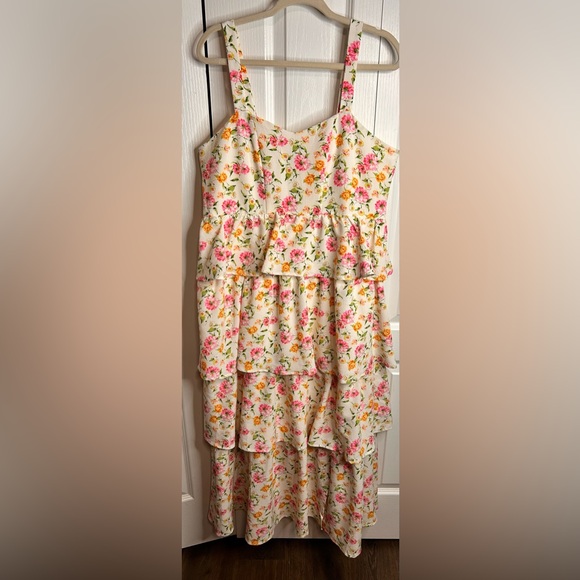 ARULA Dresses & Skirts - Arula Women’s White With Pink Flowers Floral Tiered Smocked‎ Maxi Dress Size XL